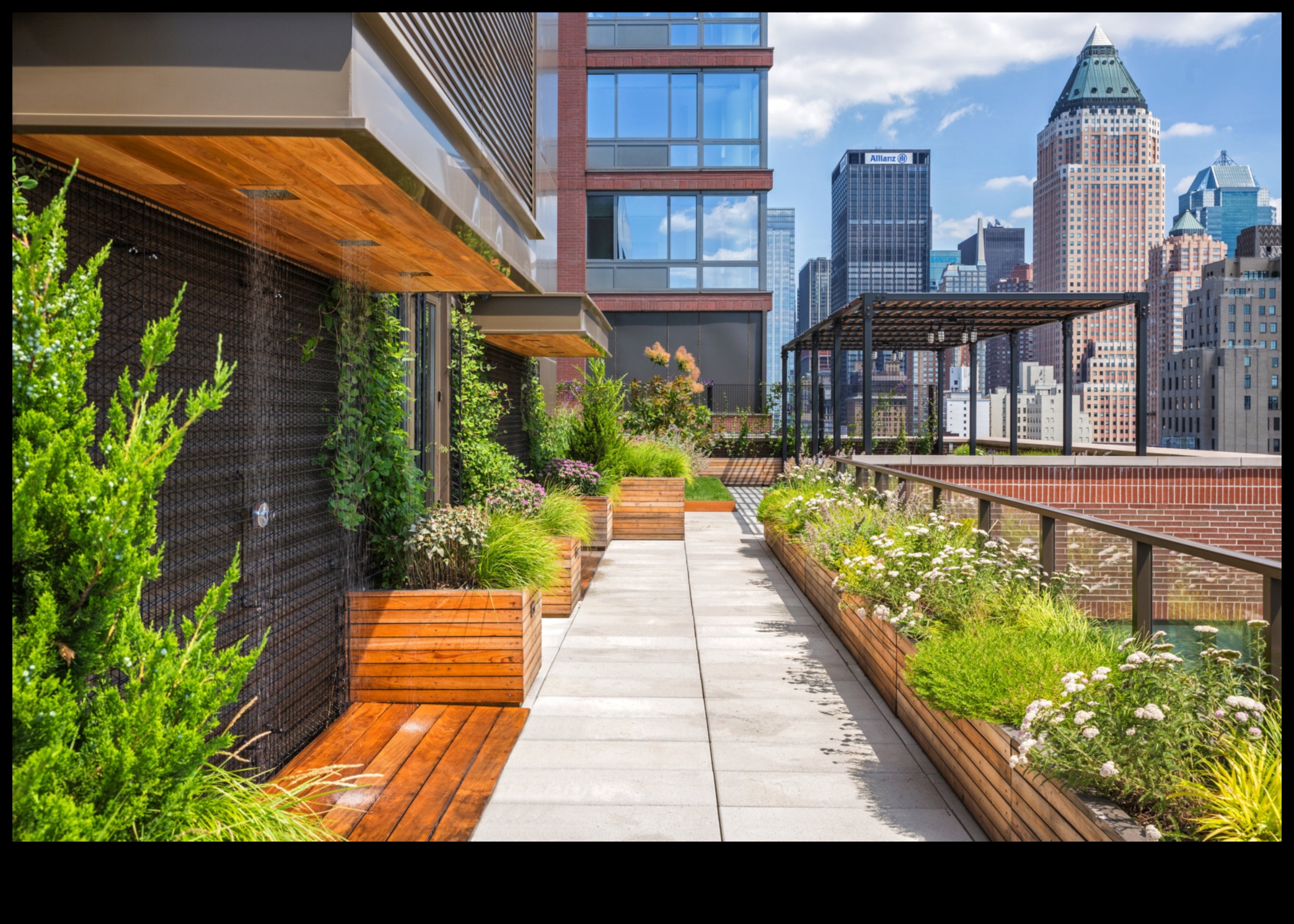 Cum contribuie peisajele la atractivitatea vizuală a grădinilor urbane de pe acoperiș?