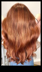 Autumn Auburn: inspirații bogate și calde pentru culoarea părului roșu