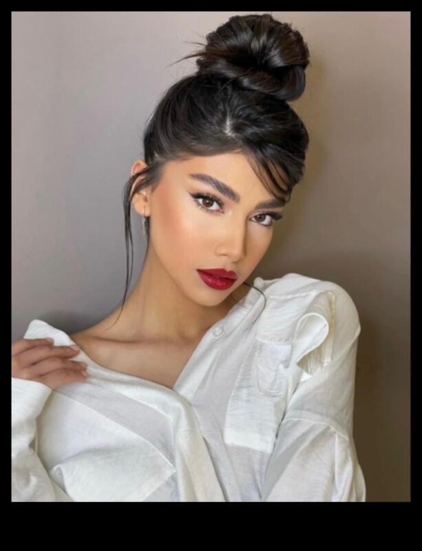 De la valuri la Updos: coafuri brunete versatile pentru fiecare ocazie